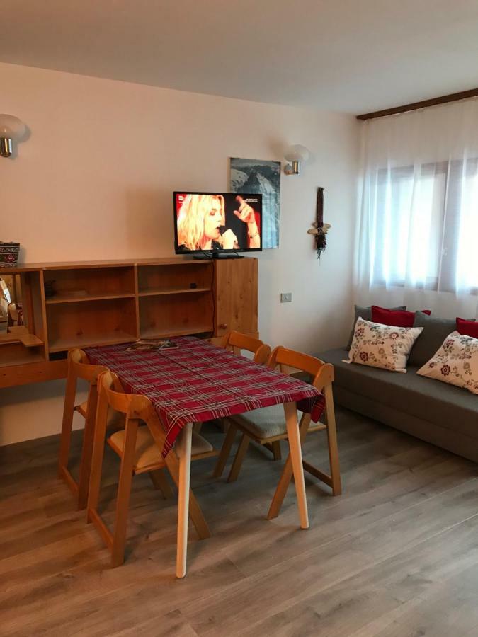 Sweet Apartment بيريوِل تْشيرفينيا المظهر الخارجي الصورة
